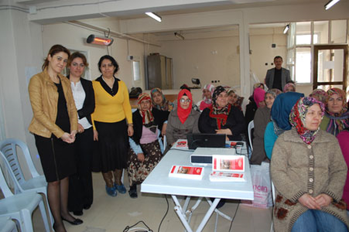 Kartepe\'de Aileler Bilinçleniyor