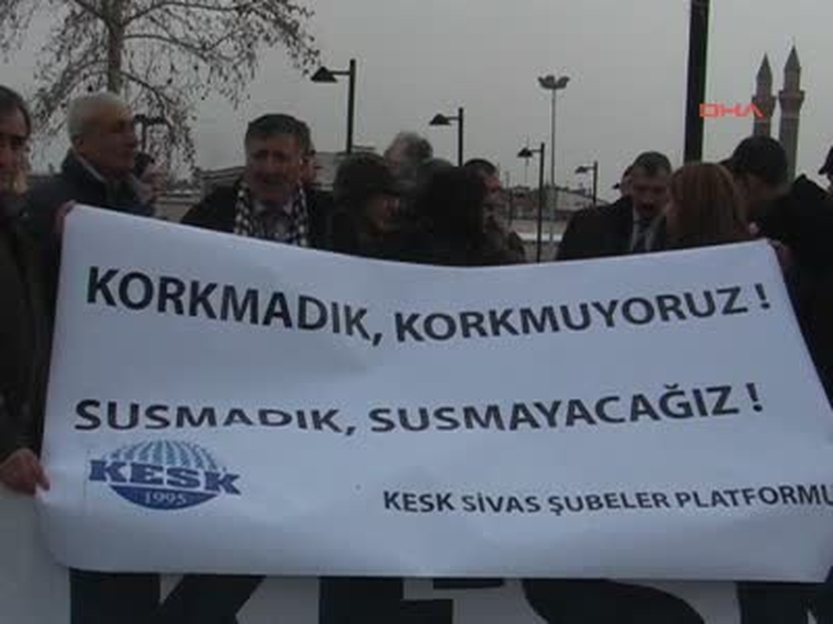 KESK\'ten Oturma Eylemi