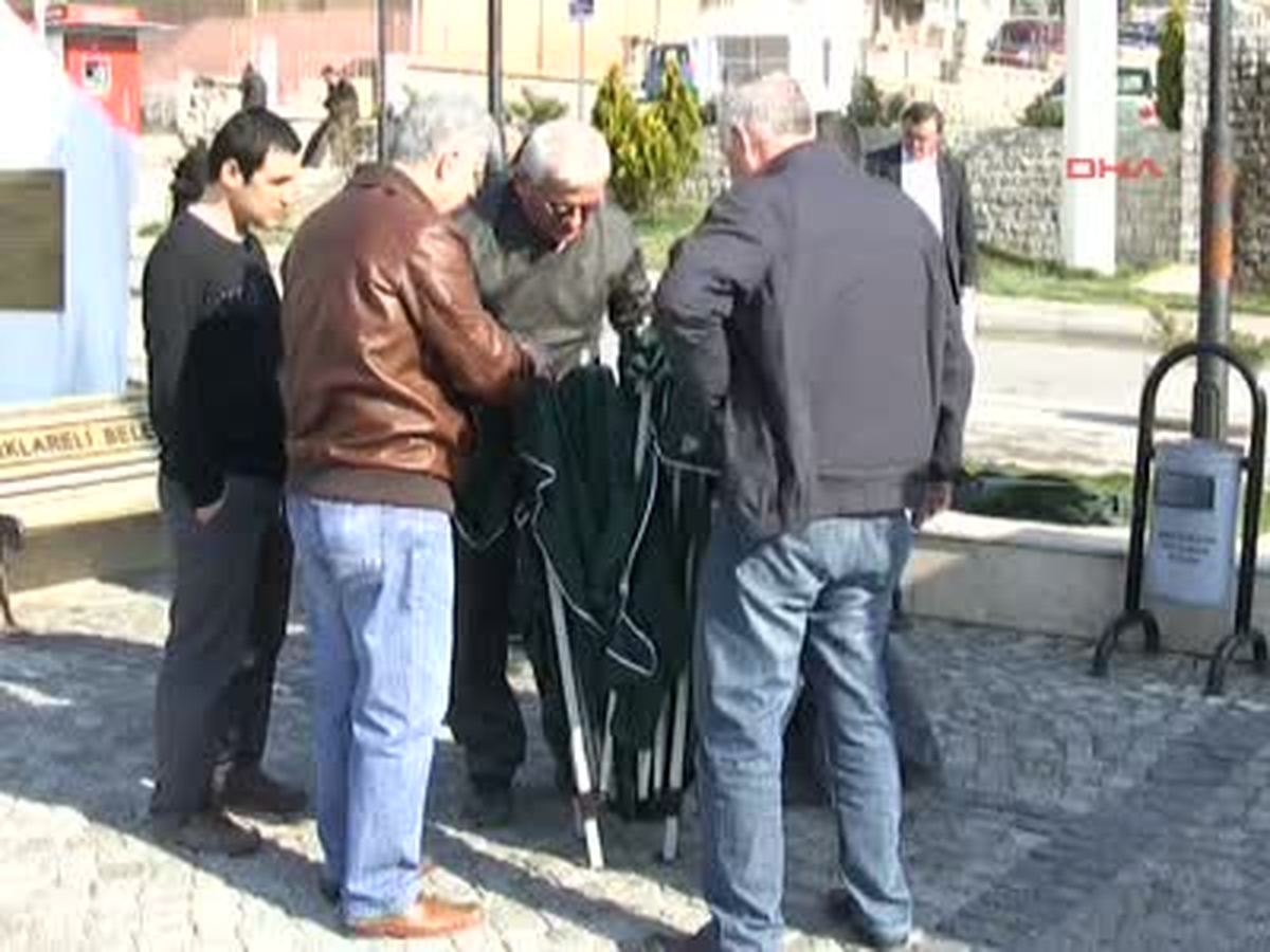 Kesk Üyeleri Ankara\'ya Gidemeyince Çadır Kurup Eylem Başlattılar