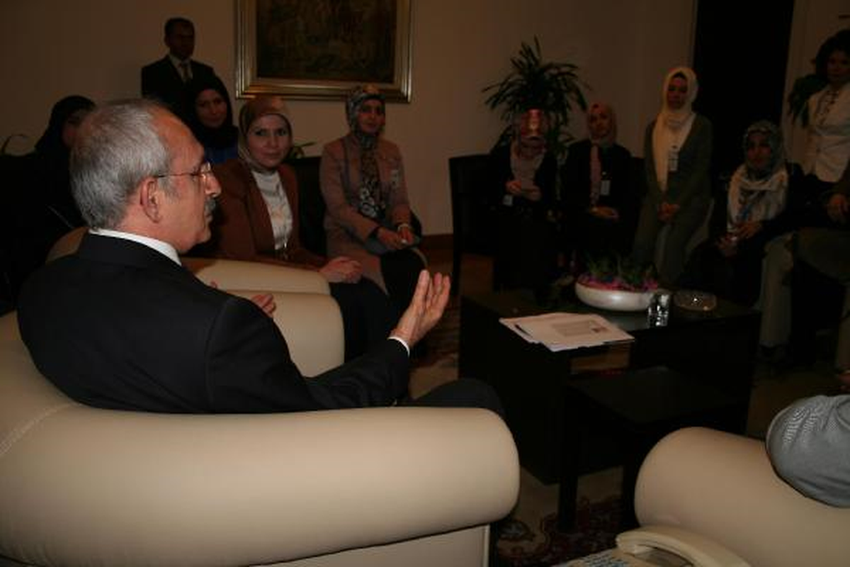 Kılıçdaroğlu, Stajyer Öğrencilere 4+4+4\'e Neden Karşı Çıktıklarını Anlattı