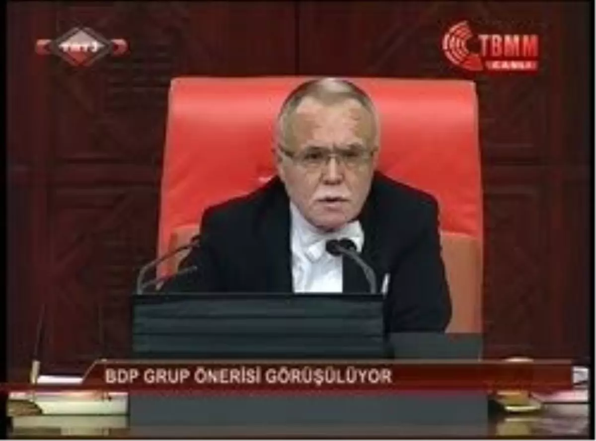 Meclis\'te Hakaretler Havada Uçuştu