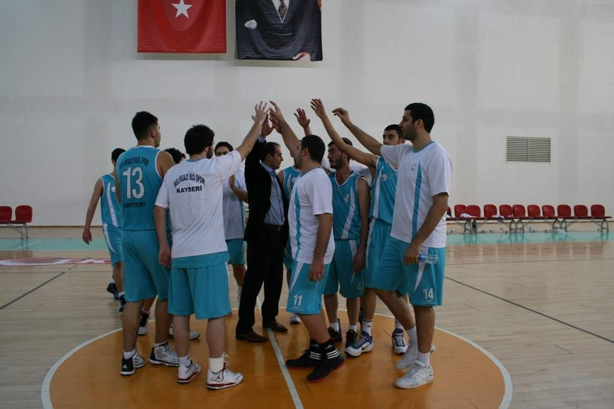 Melikgazi Belediyespor Basketbol Takımı 2.lige Bir Adım Daha Yaklaştı