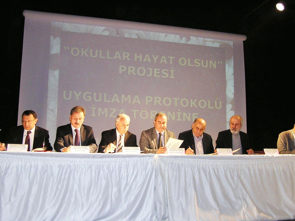 "Okullar Hayat Olsun Projesi" Protokolü İmzalandı