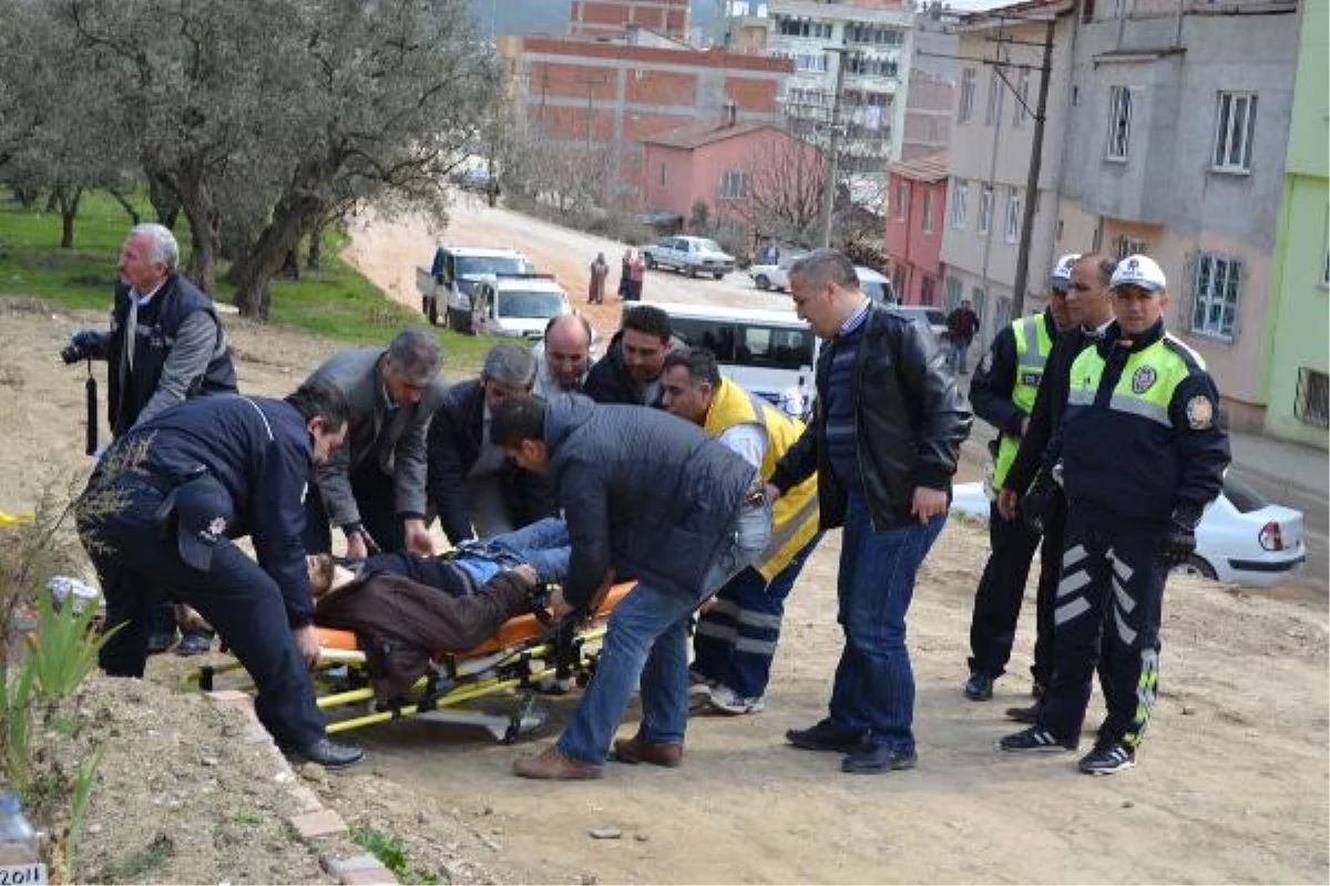 Önce Sevgilisini Yaraladı, Sonra Bıçağı Kendine Sapladı