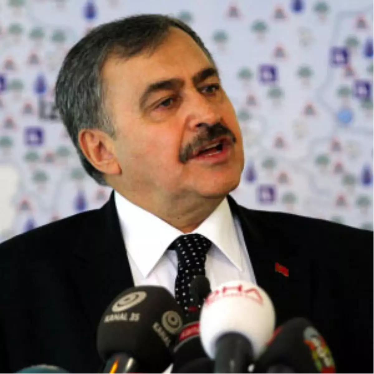 Eroğlu: "Güney Kıbrıs\'a Su Vermeye Ben Karar Veremem"