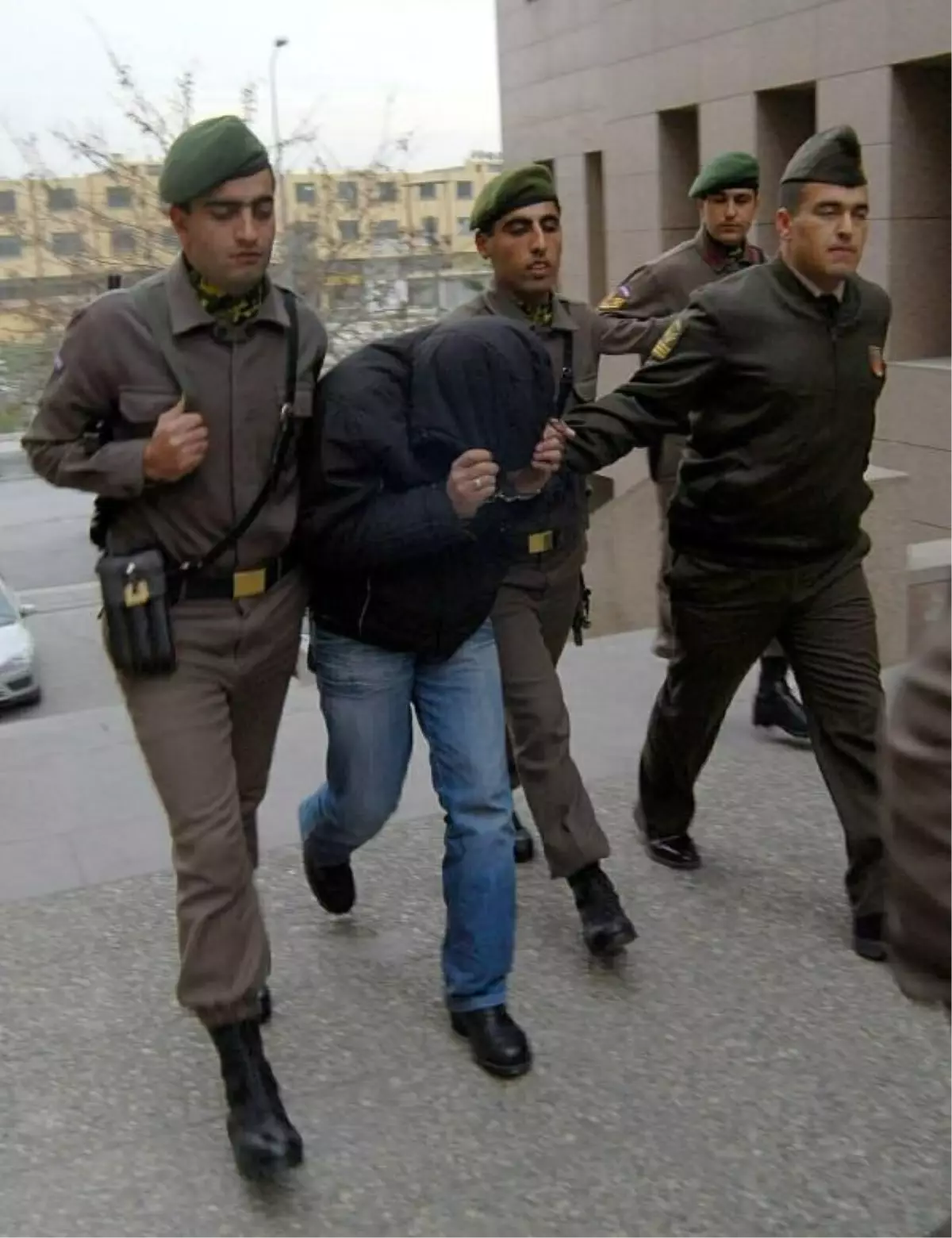 Sigara İzmaritinden Çözülen Cinayete Müebbet