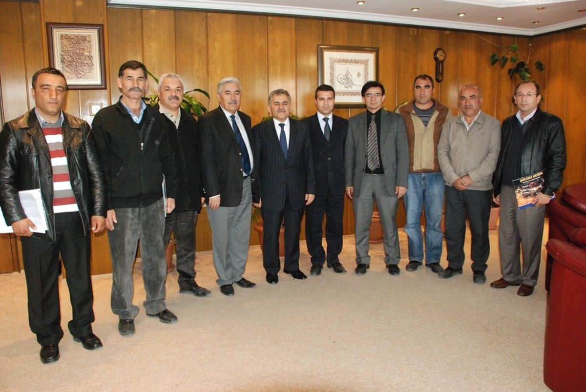 Şıhlı Yardımlaşma Derneği Melikgazi Belediyesi'ni Ziyaret Etti
