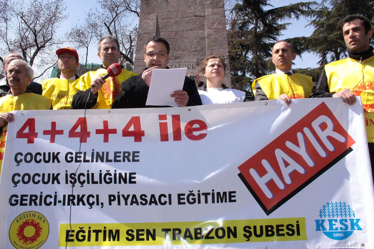 Trabzon\'da 4+4+4 Eylemi