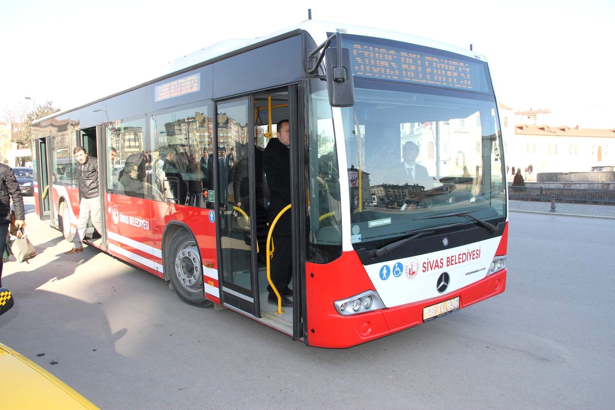 Vatandaşlar, Havaalanı Seferlerinden Memnun