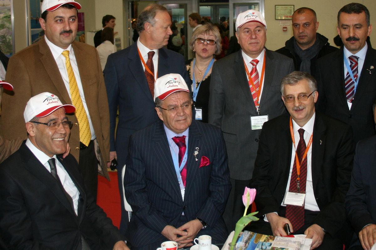 Ak Partili Gülşen Moskova Fuarı'nda