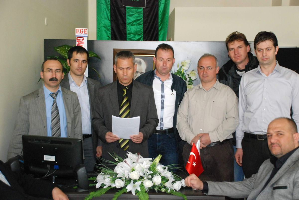 Akhisar Taraftarı, Tavşanlı Linyit\'in Kararına Tepkili