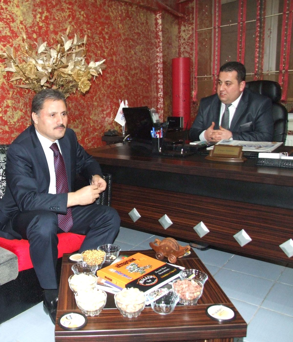 Belediye Başkanı Çakır, Almanak\'ı Beğendi