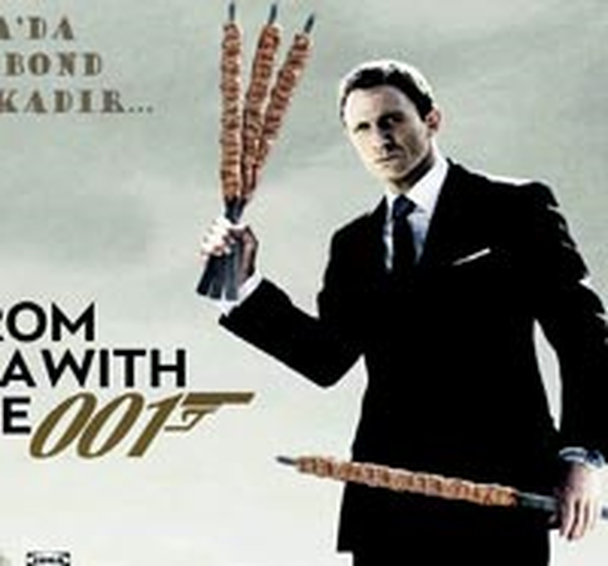 Bond'un Eli Silah Yerine Kebap Tuttu