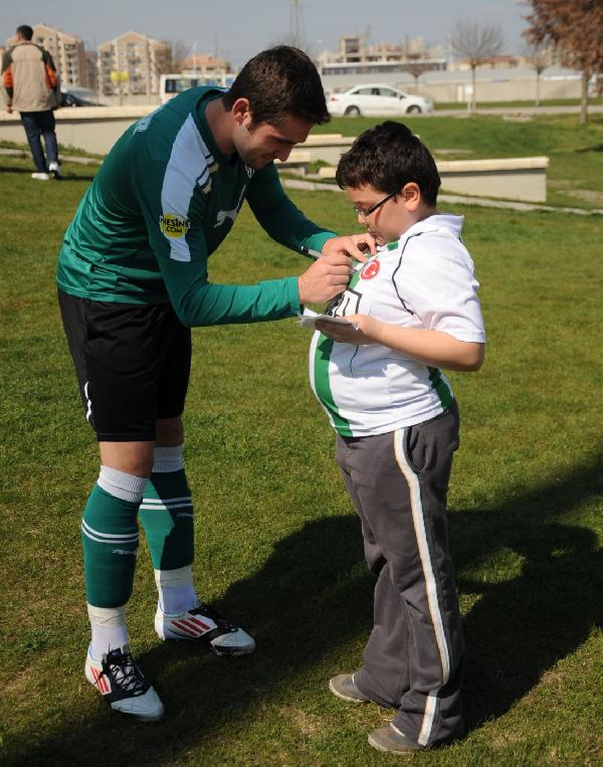 Bursaspor Antalyaspor\'a Bileniyor