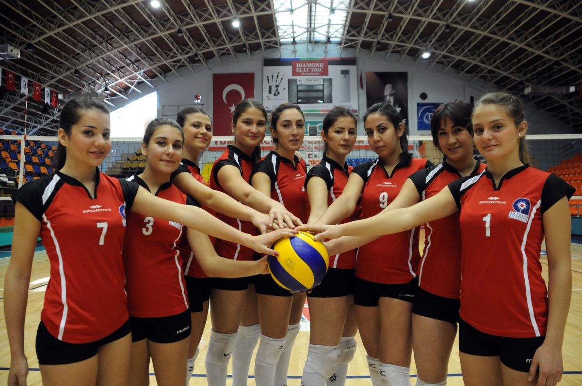 Büyükşehir Voleybol Takımı\'nda Hedef Playoff