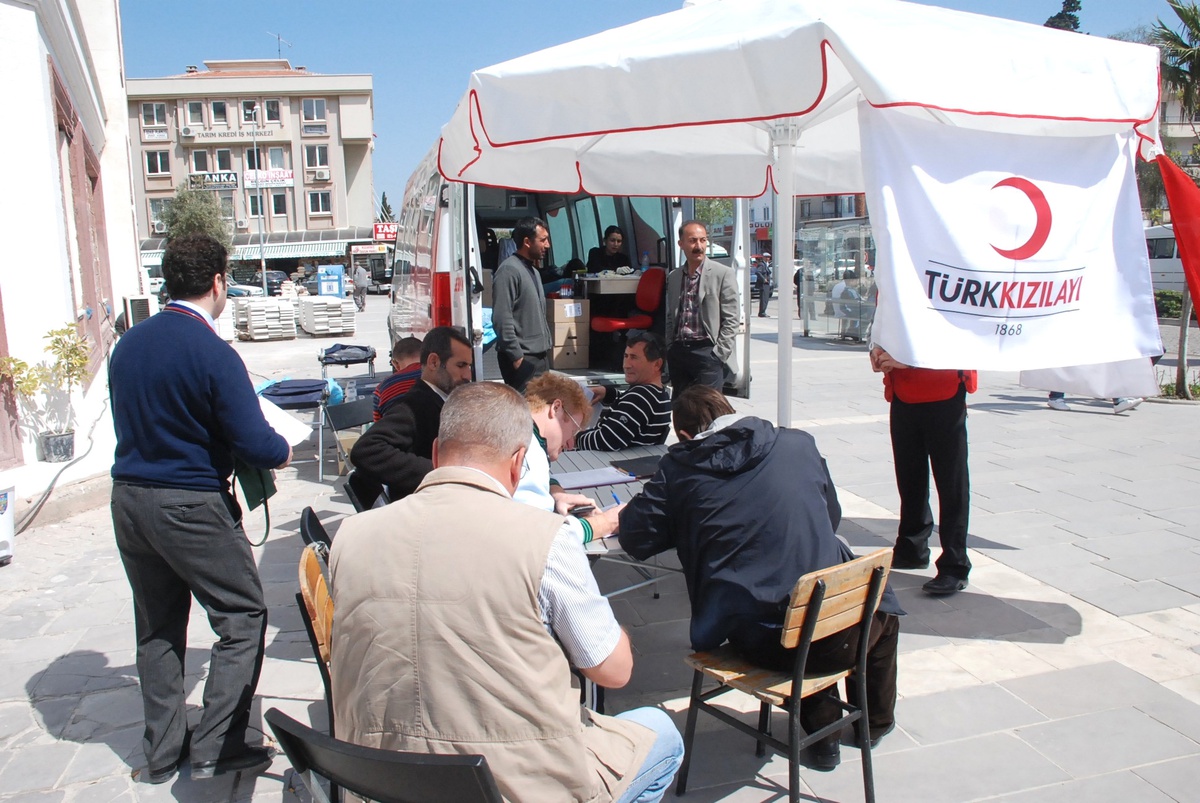 Didim\'de Kan Bağışına Büyük İlgi