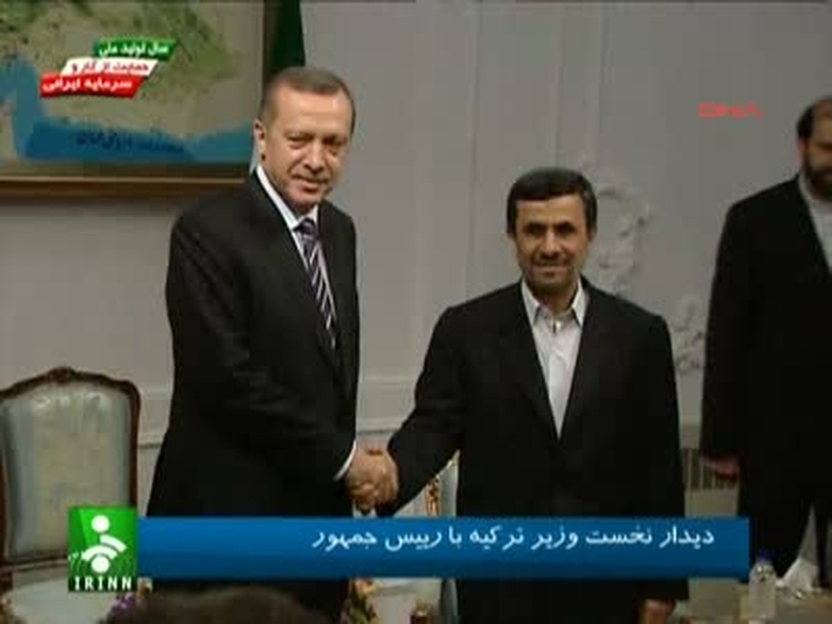 Başbakan Erdoğan, Ahmedinejad ile Görüşüyor