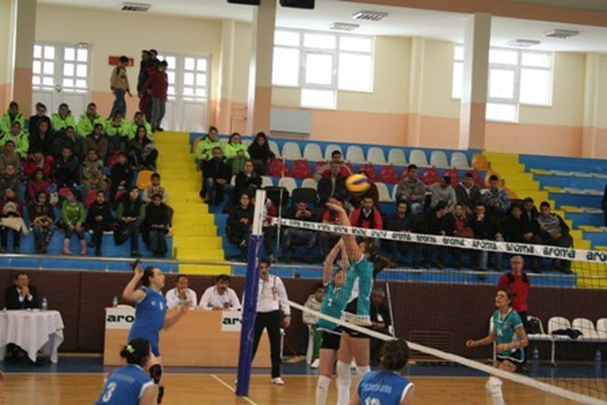 Erzurum Voleybola Doyacak
