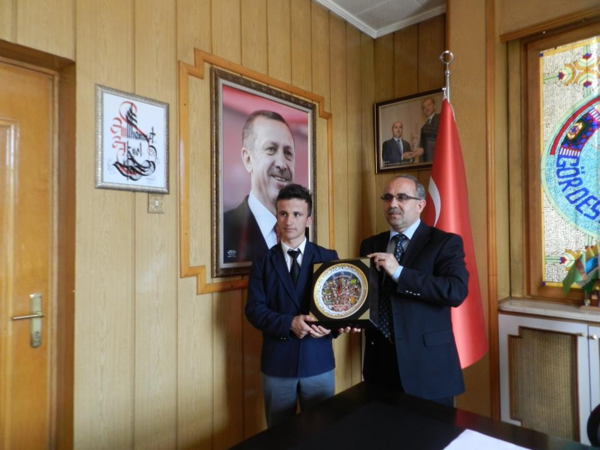Gördesli Öğrenci Takdir Topladı