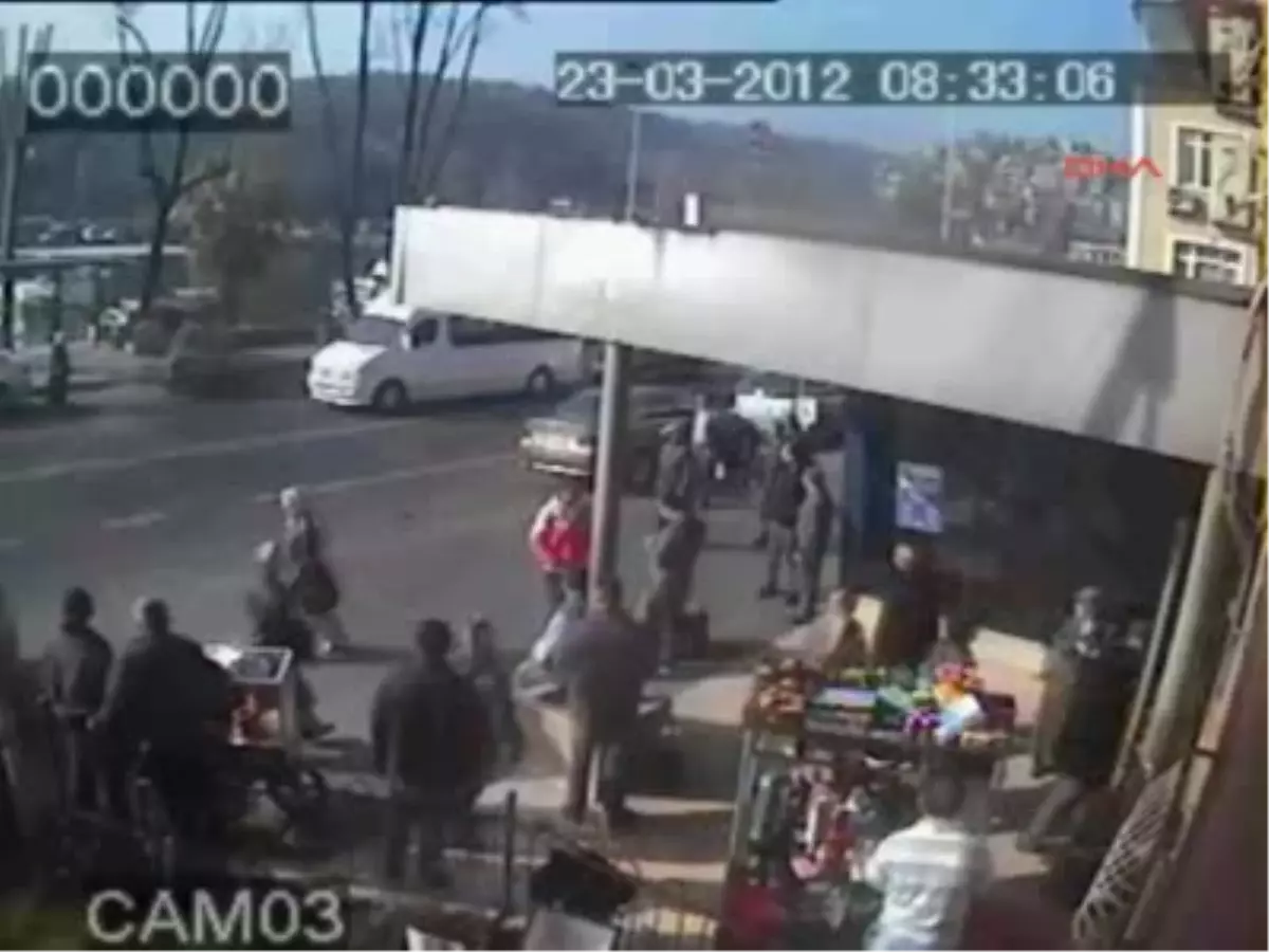 İstinye\'deki Feci Kaza Güvenlik Kamerasında