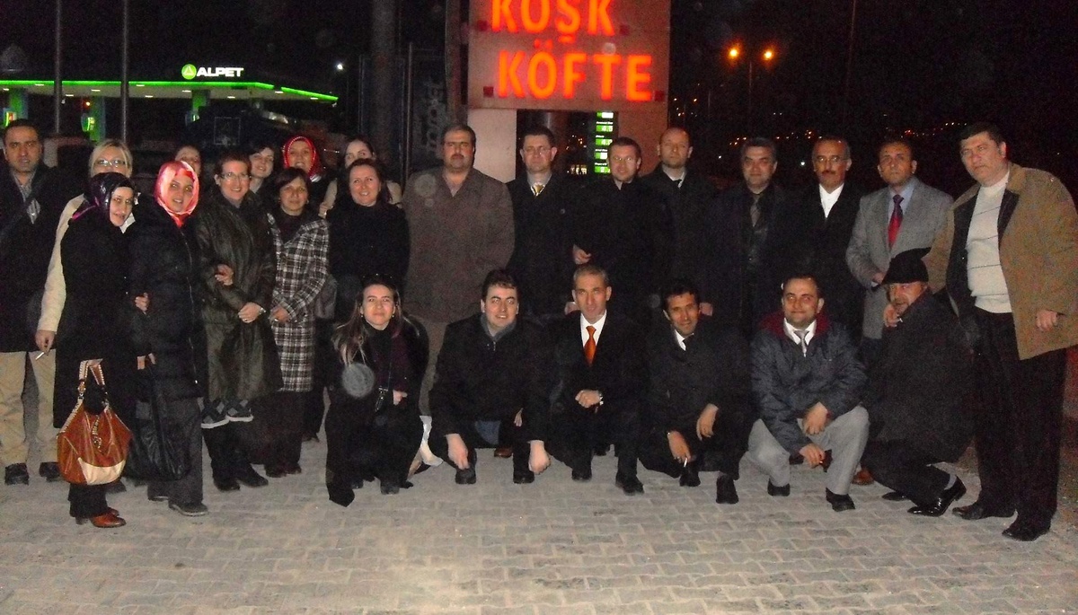 İzmit Elediyesi Fen İşleri Çalışanları Yemekte Buluştu