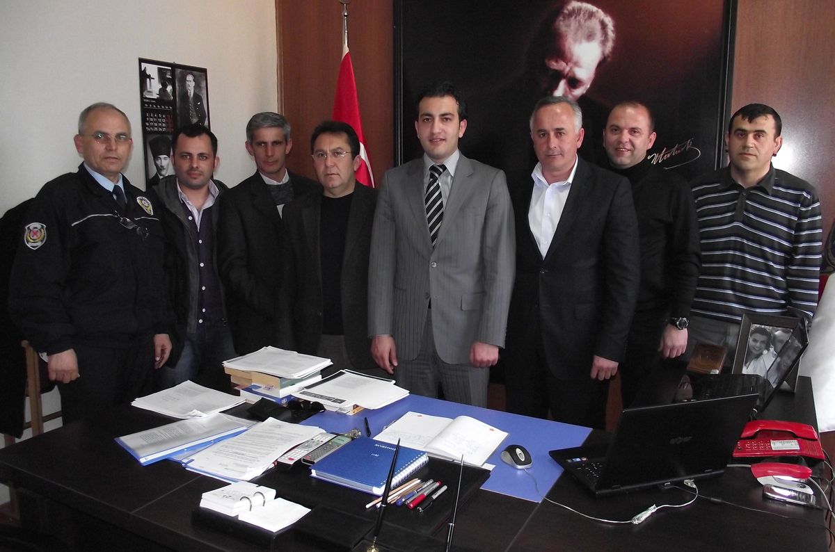 Karapürçek Asayiş Hizmetleri Destekleme Derneğinden Emniyet Amirliğine Ziyaret
