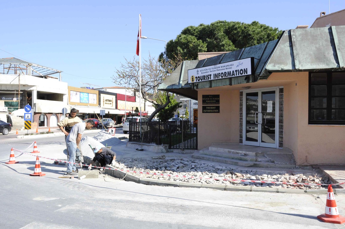 Kuşadası\'nda Sezon Hazırlıkları