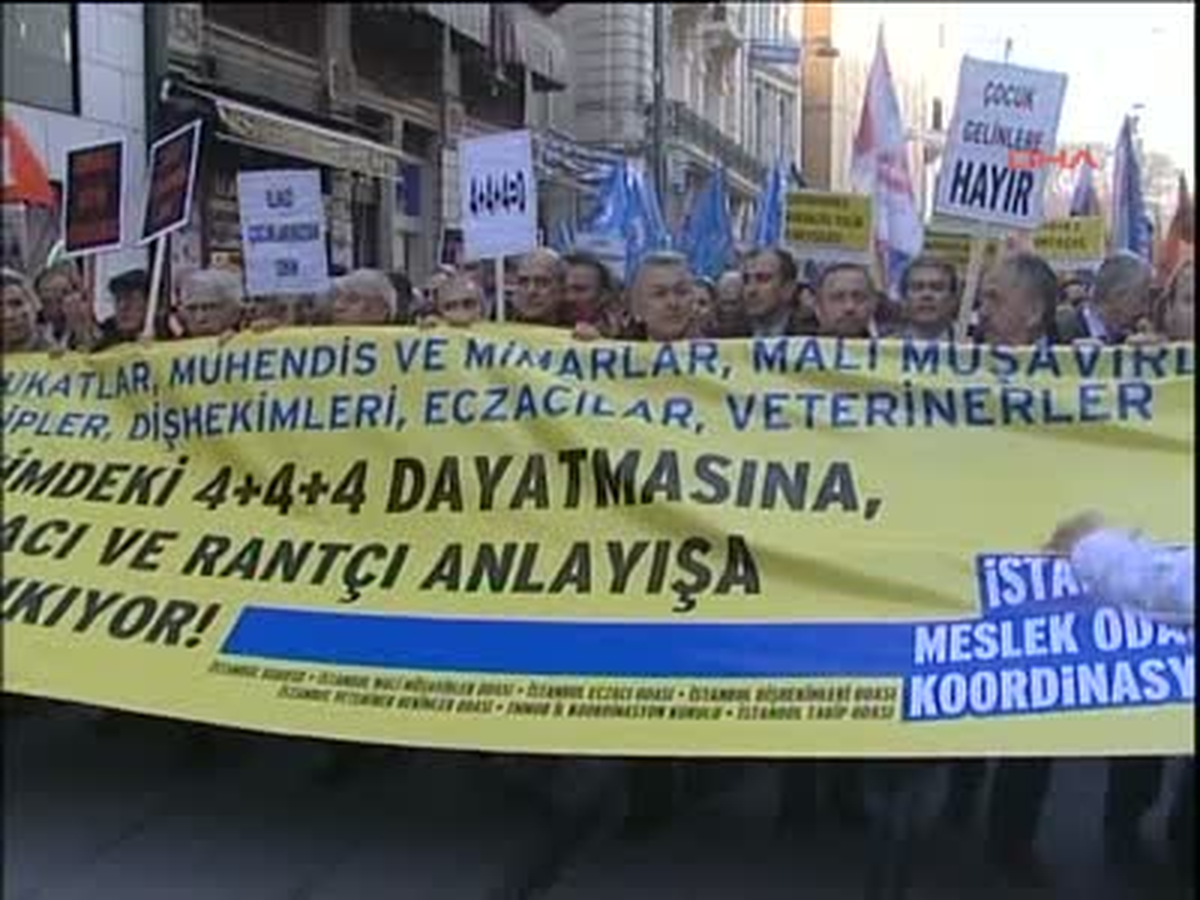 Meslek Odalarından 4+4+4 Protestosu