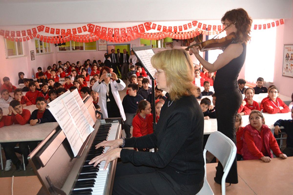 Minik Öğrencilere Klasik Müzik Konseri