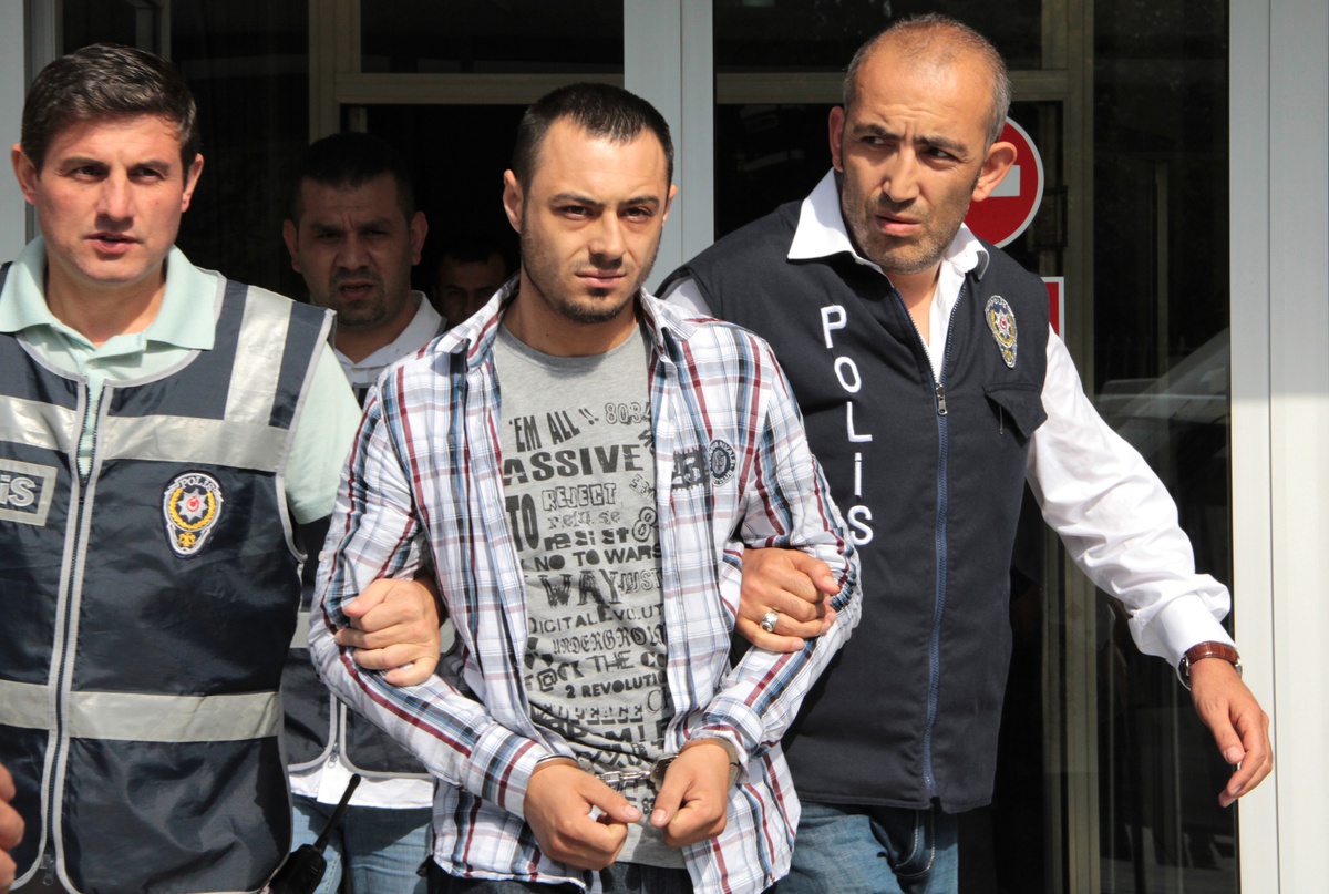 Öldürülen Gencin Yakılması Davasında 5 Tahliye