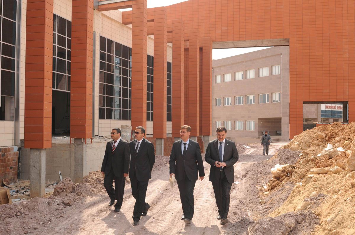 Rektör Güvenç, Çalışmaları Yerinde İnceledi