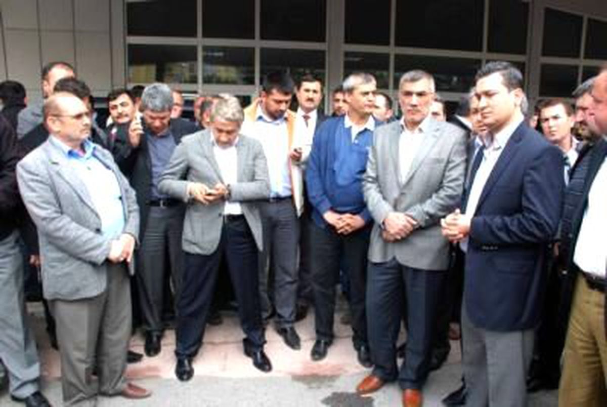 Sendikacıyı Öldürüp İntihar Etti