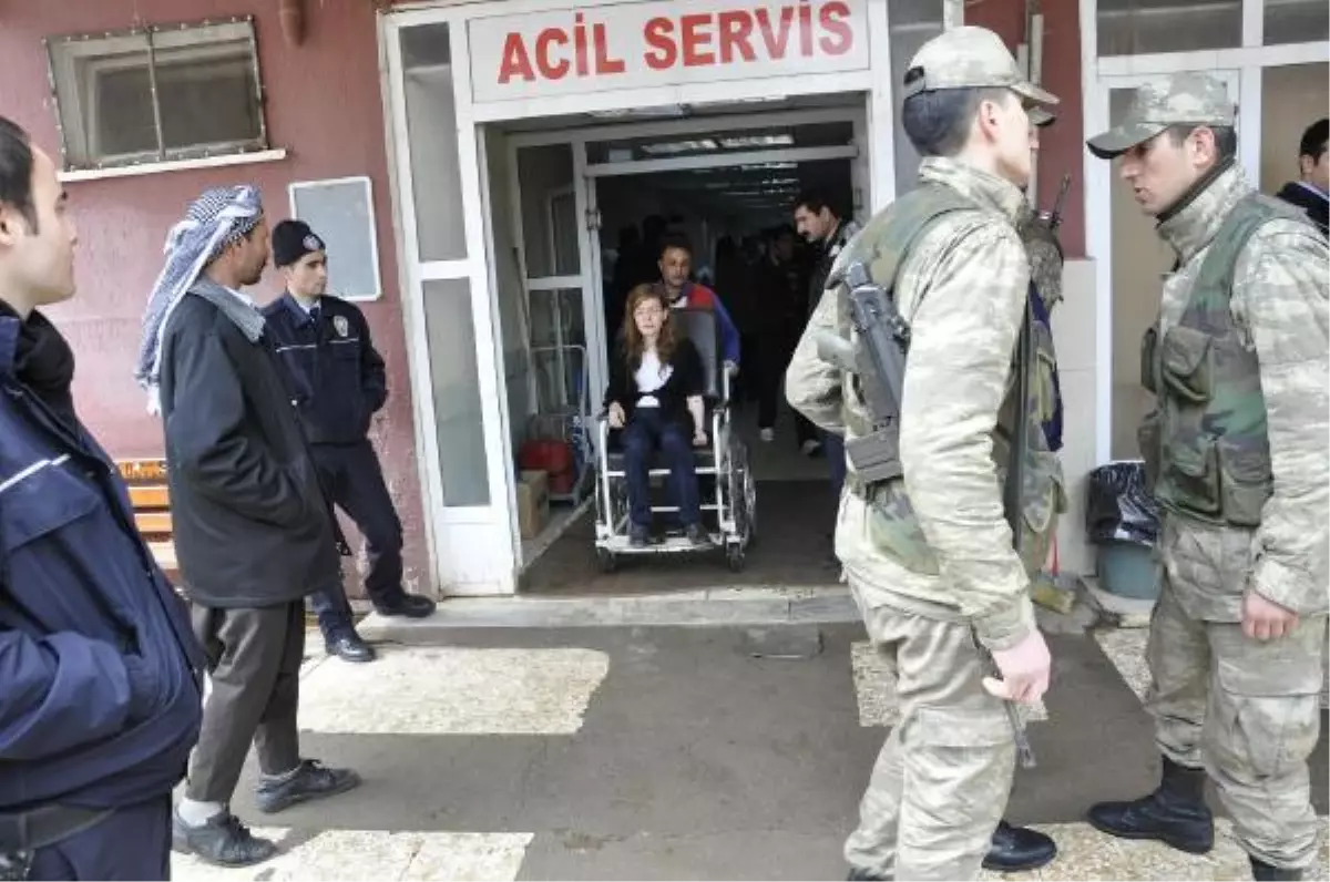Siverek\'te Minibüs Takla Attı: 14 Öğretmen Yaralandı