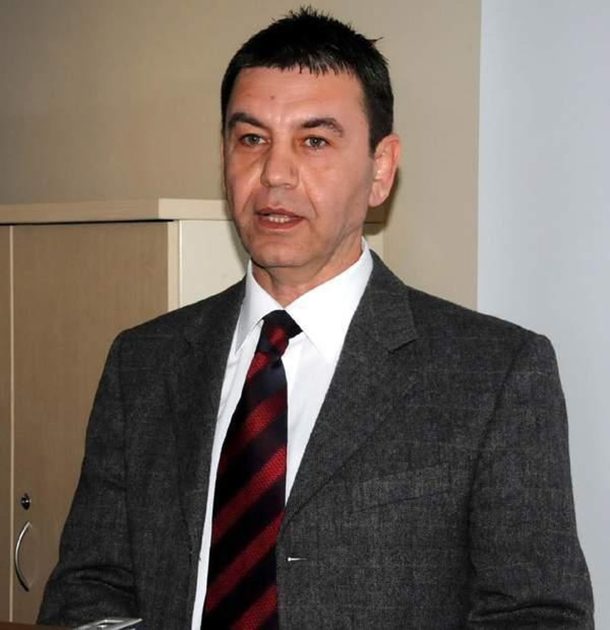 \'Telefonunu Kapat Dolandırılıyorsun\'