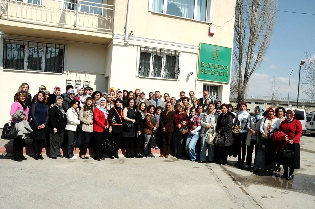 Tepebaşı Belediye Başkanı Ahmet Ataç Batıkent\'li Bayanlar ile Bir Araya Geldi