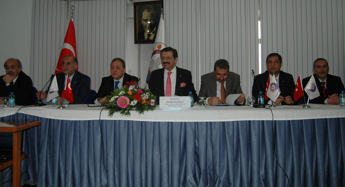 TOBB Başkkanı Hisarcıklıoğlu\'ndan Yeşil Pasaport Tepkisi