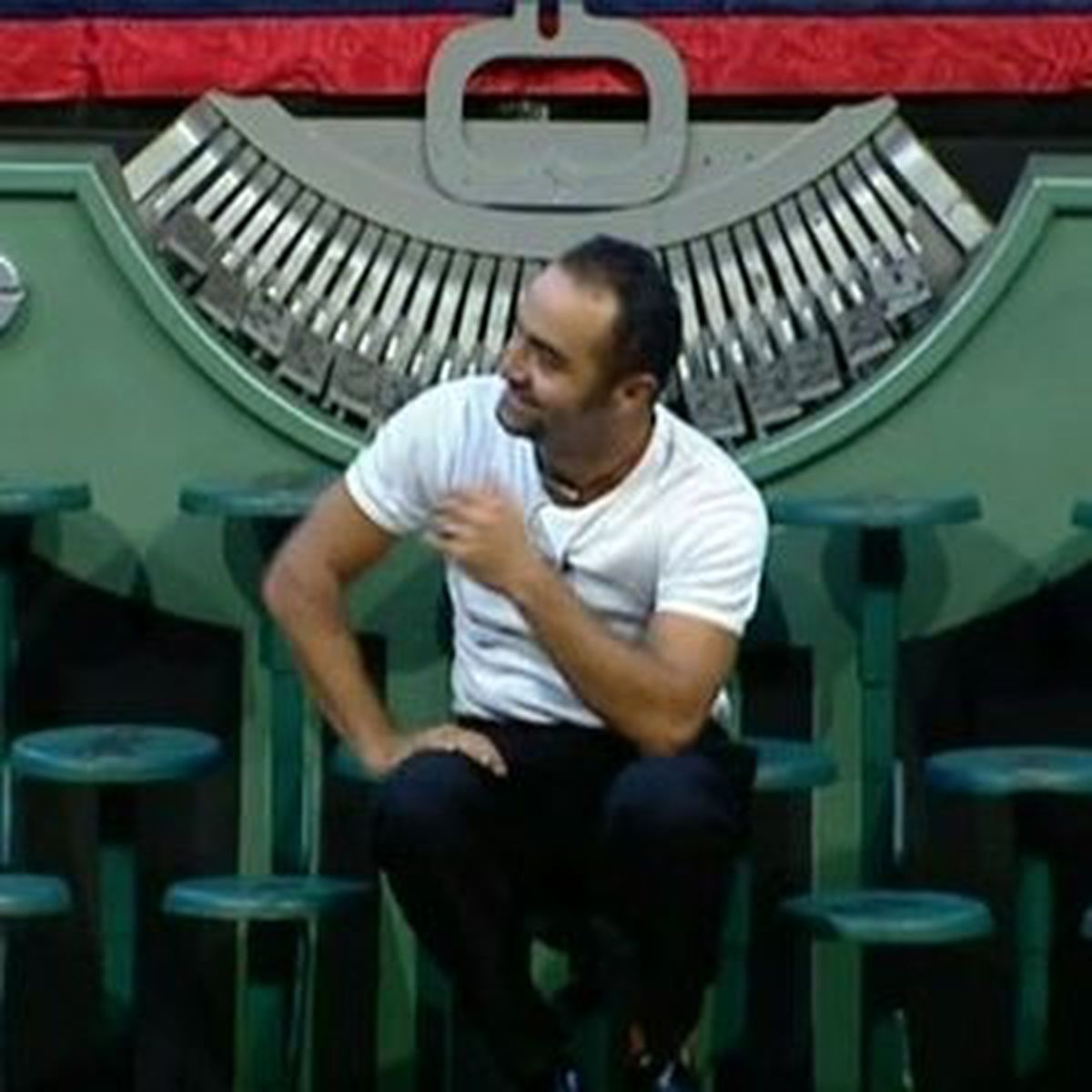 Yılmaz Erdoğan, Yılın En Çok Konuşulan Oyuncusu Oldu
