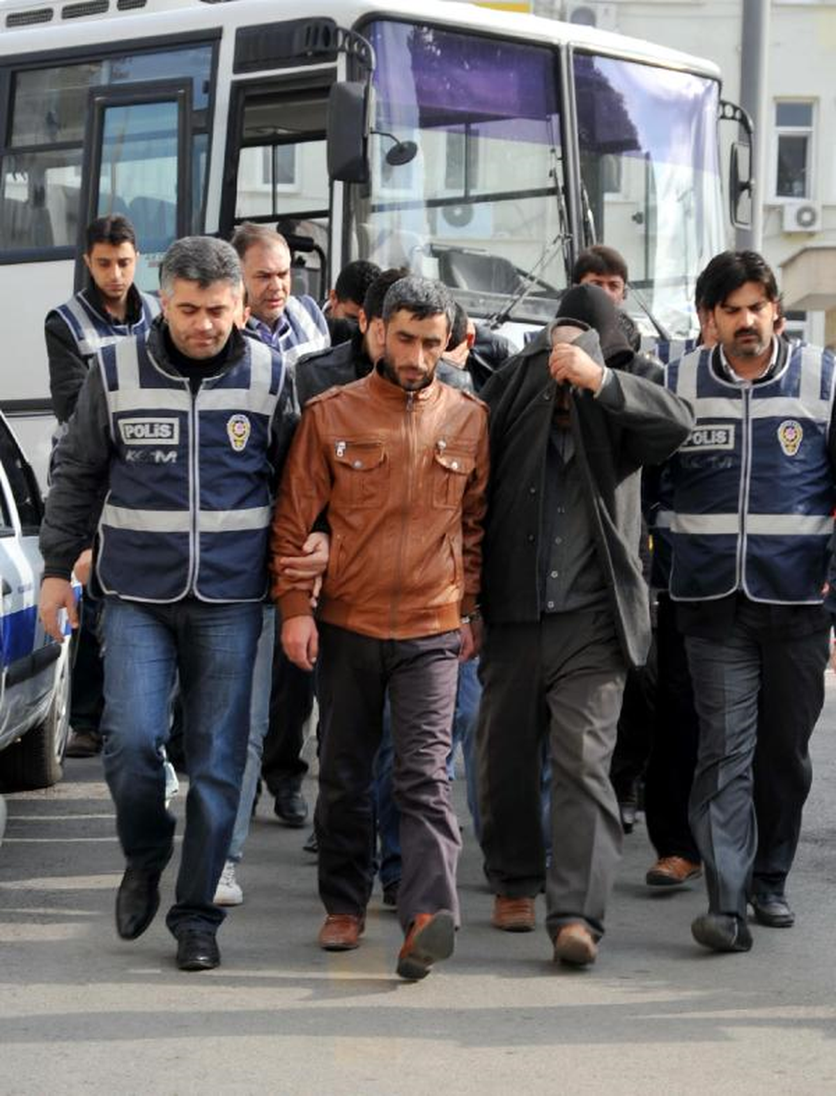5 İlde \'Kokteyl\' Operasyonu: 19 Gözaltı