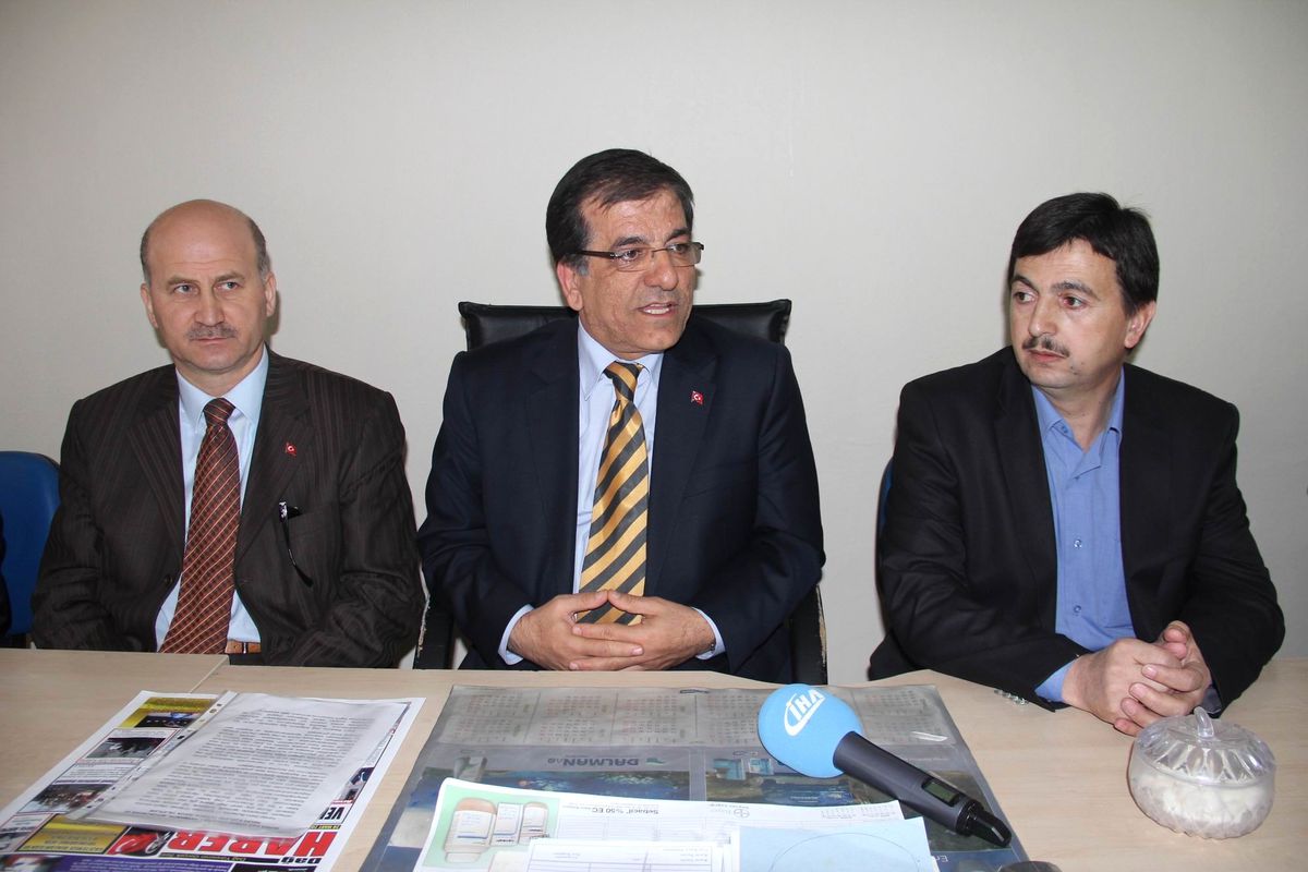 AK Parti İl Başkan Adayı Sedat Yalçın\'ın İlçe Turu Sürüyor…