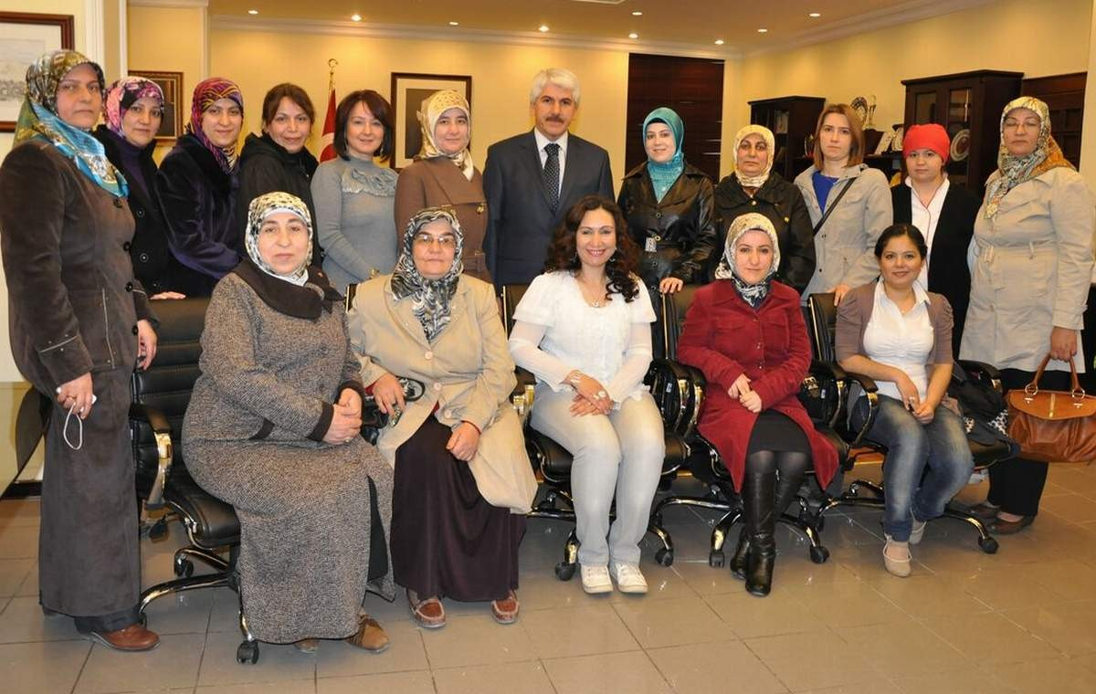 AK Parti Odunpazarı Kadın Kollarından Başkan Sakallı\'ya Ziyaret