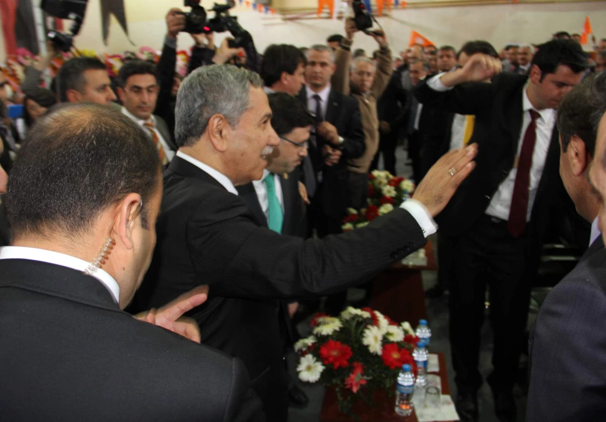 Arınç, AK Parti Kırşehir İl Kongresi\'ne Katıldı