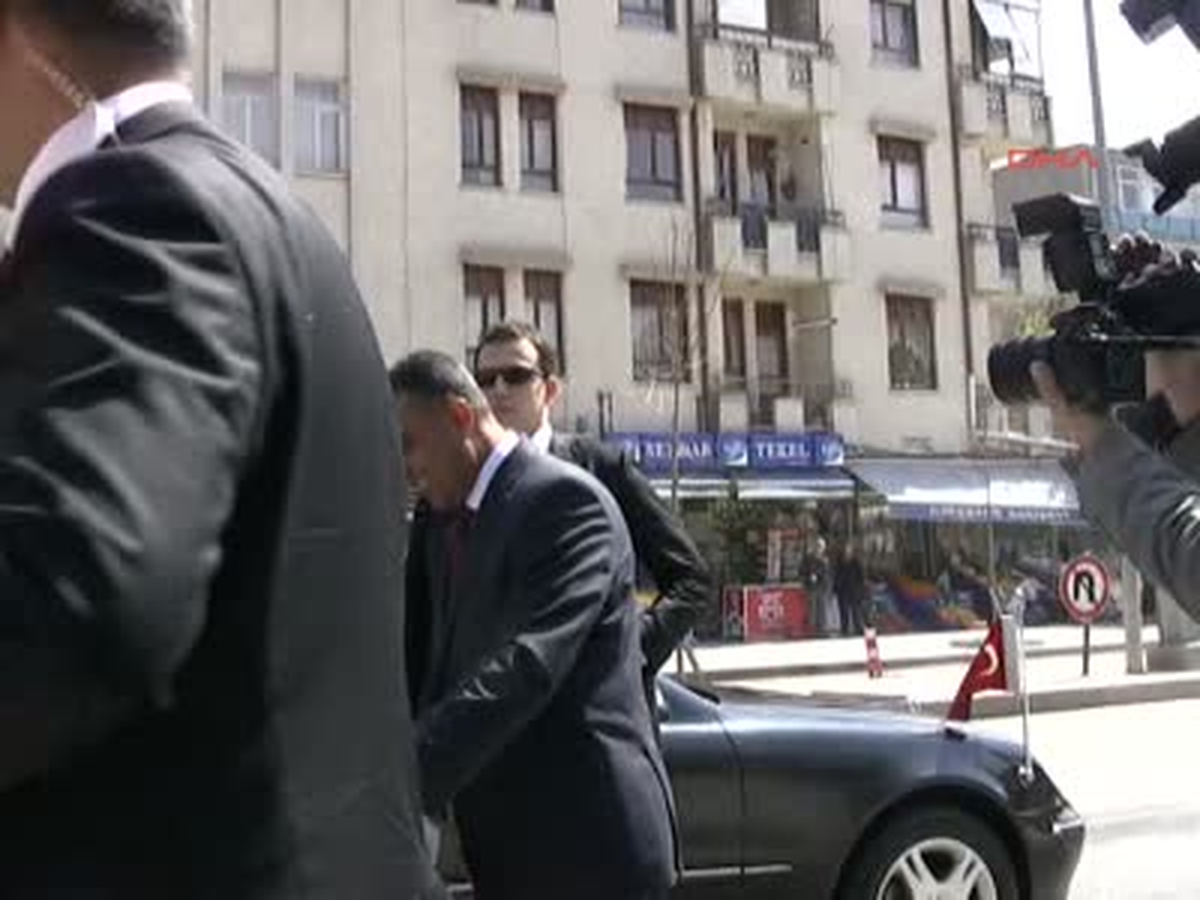Arınç Dur Diyeceğine, Vur Diyen Parti Liderleri Var