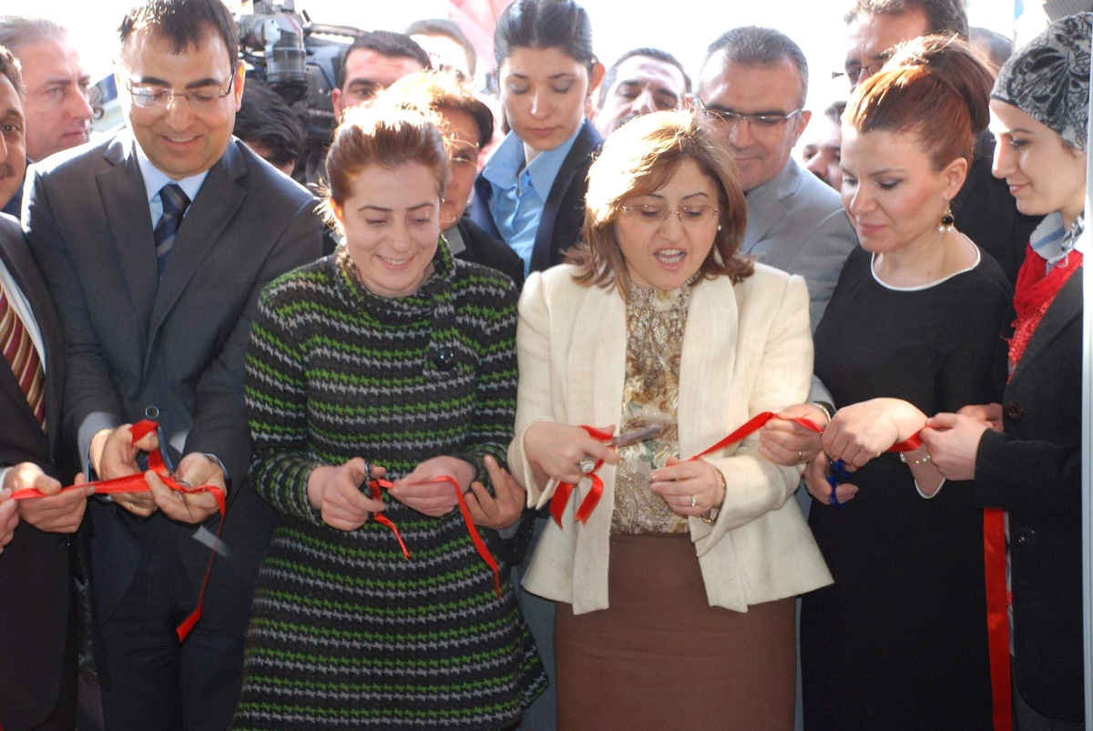 Bakan Şahin, Kadın Destek Merkezi Açılışına Katıldı