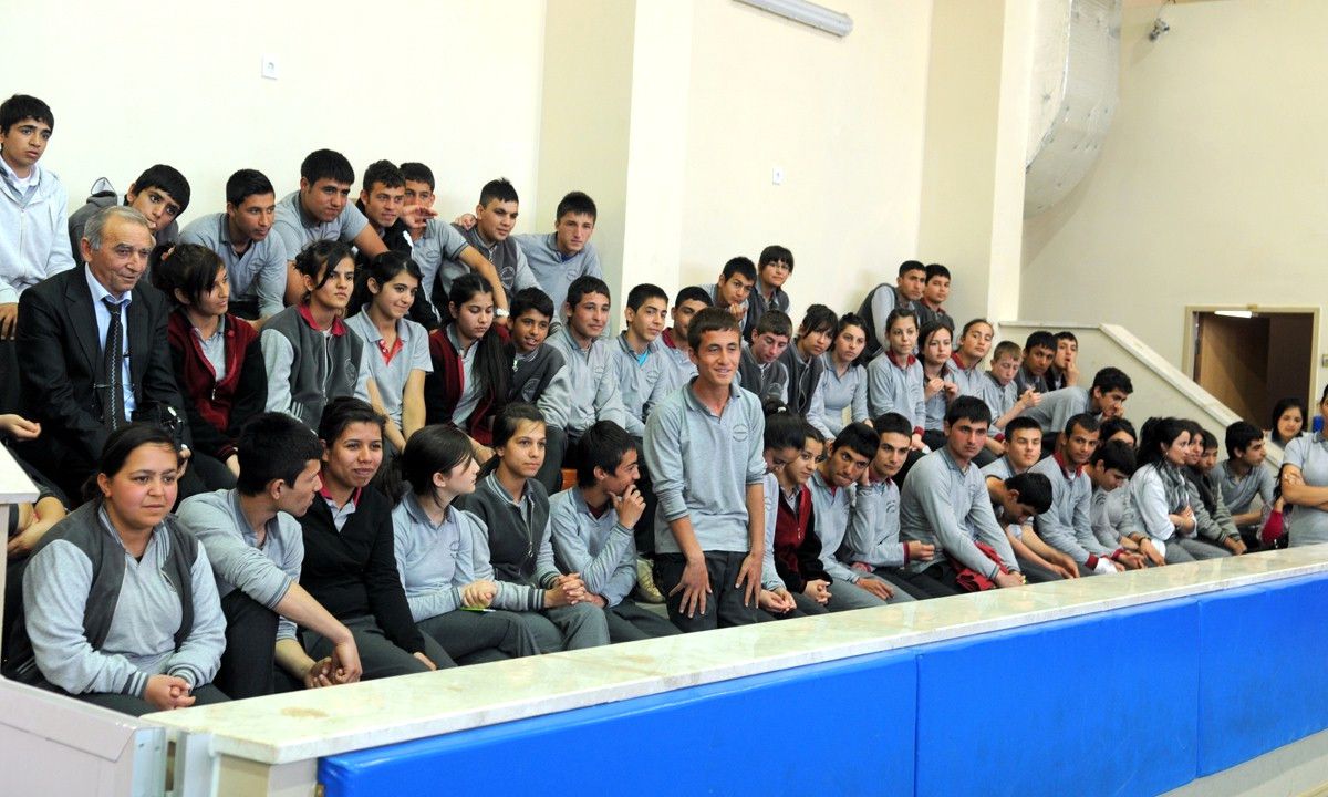 Başkan Tütüncü Öğrencilerle Bir Araya Geldi