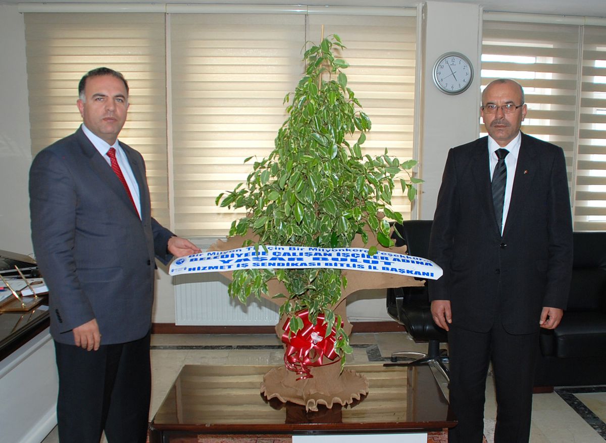 Bitlis Belediyesi İşçi Alacaklarını Ödedi