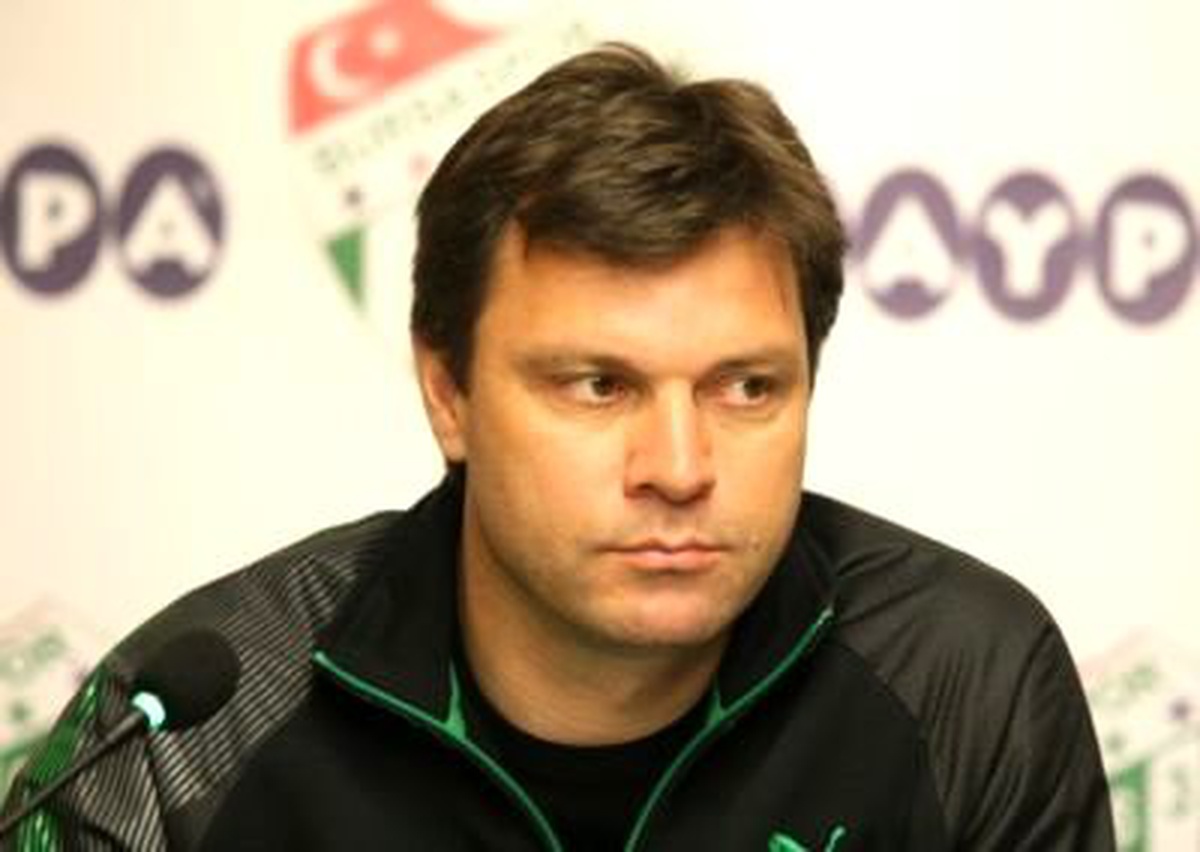 Bursaspor Teknik Direktörü Sağlam."Medical Park Antalyaspor Maçını Kazanıp, Play-Off\'a Katılmayı...