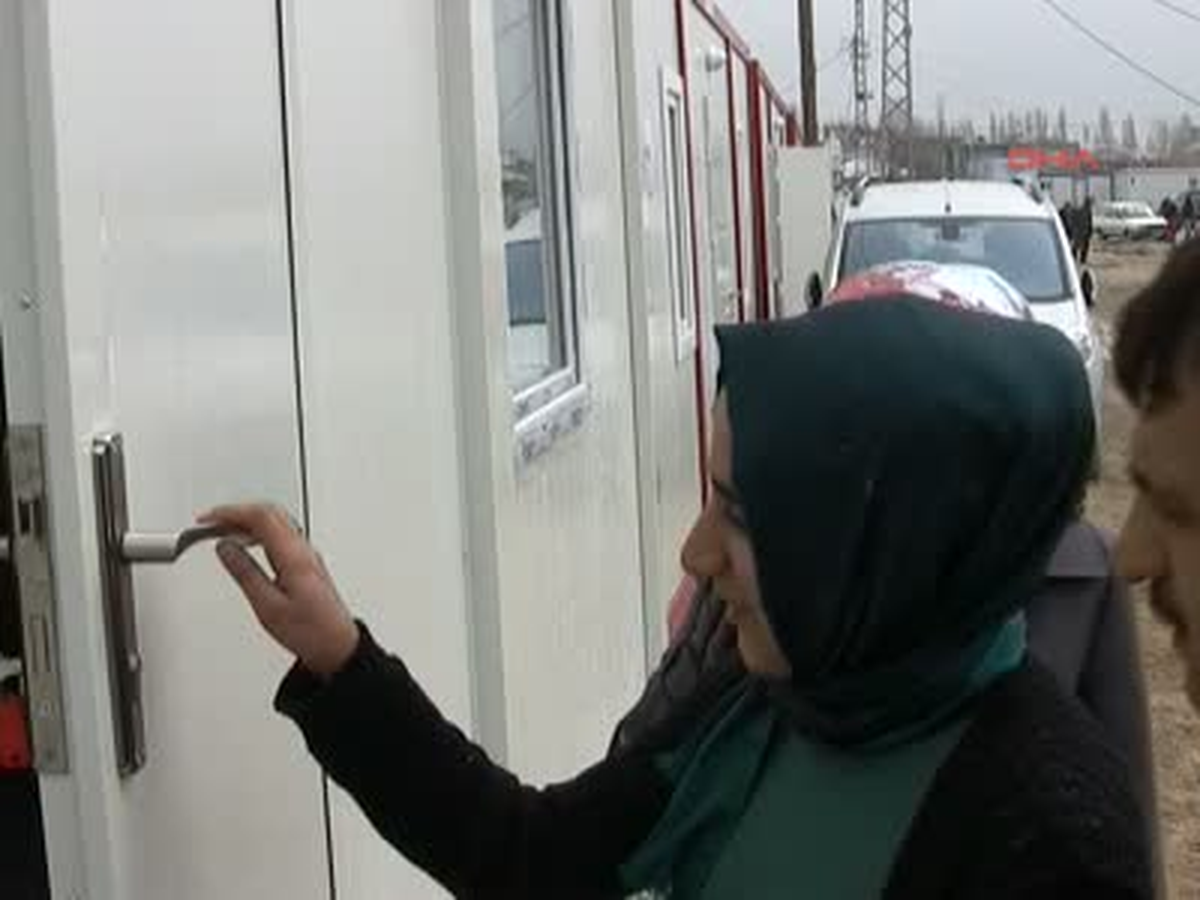 Depremzede Yaşlıya Devlet Şefkati