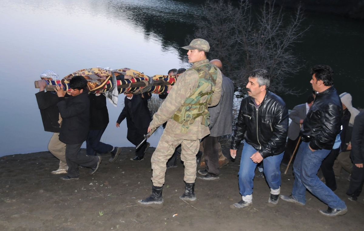 Gölet\'e Düşen Çoban Hayatını Kaybetti