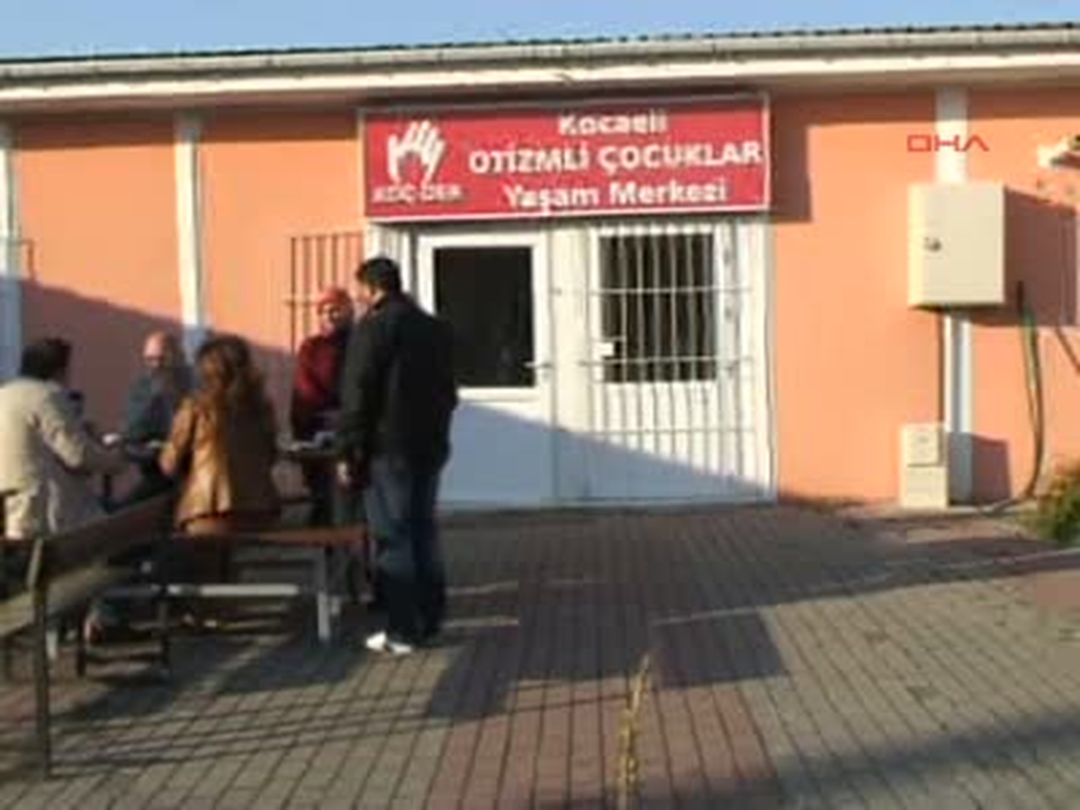 Gönüllüler Otistik Çocuklar İçin El Ele Verdi