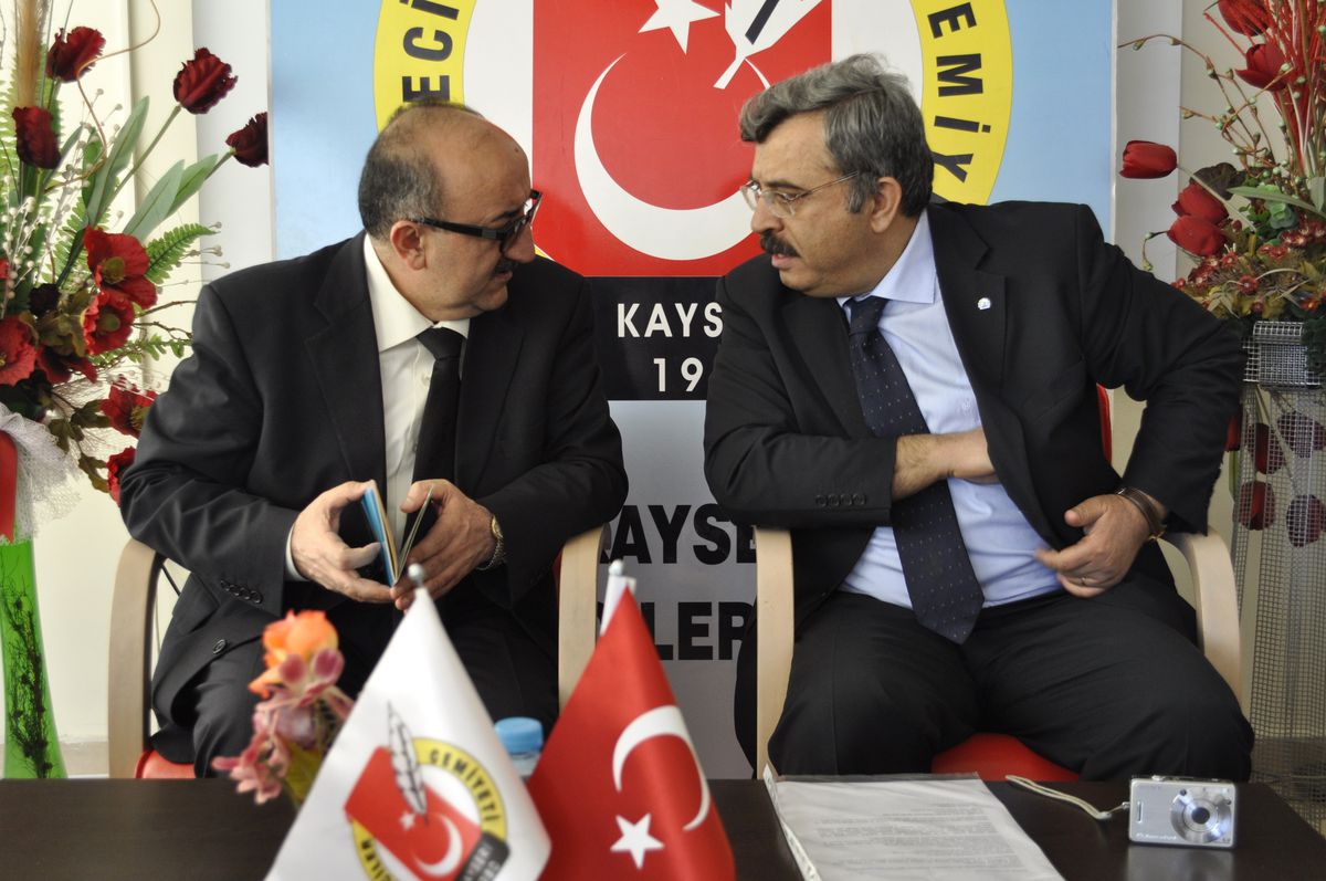 Has Parti\'den Gazeteciler Cemiyeti\'ne Ziyaret